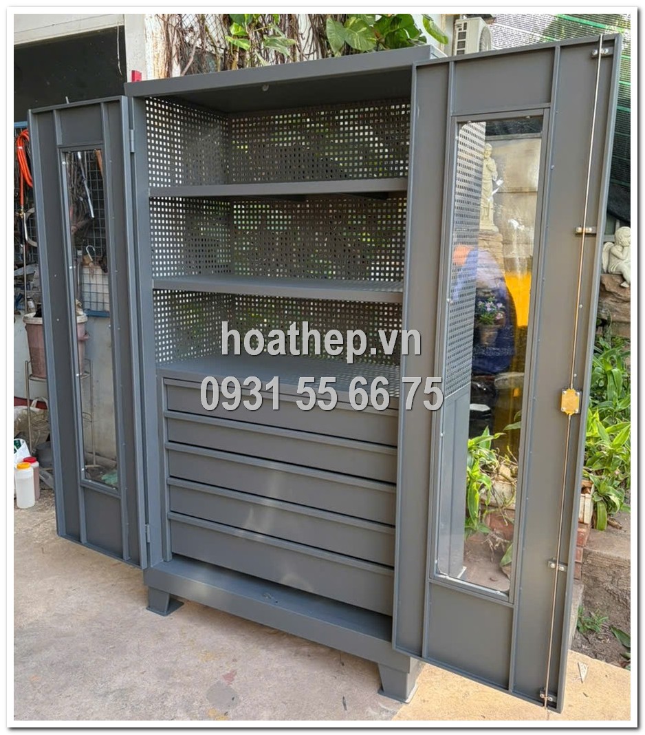 tủ trưng b&agrave;y dụng cụ c&oacute; k&iacute;nh, tủ đựng linh kiện mặt k&iacute;nh, tủ k&iacute;nh để đồ nghề, tủ display dụng cụ cầm tay, tủ k&iacute;nh c&oacute; kh&oacute;a, kệ đựng phụ kiện cơ kh&iacute;