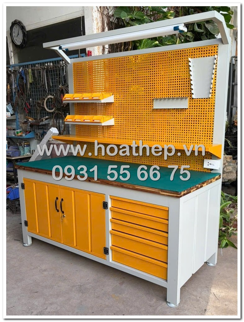 b&agrave;n nguội cơ kh&iacute;, b&agrave;n thao t&aacute;c c&oacute; bảng treo, b&agrave;n l&agrave;m việc 5 ngăn k&eacute;o, mặt b&agrave;n chống tĩnh điện 36mm, b&agrave;n c&oacute; tủ chứa đồ, b&agrave;n cơ kh&iacute; 1700, gi&aacute; b&agrave;n nguội c&ocirc;ng nghiệp