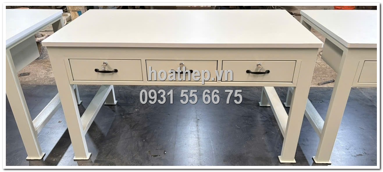 Bàn thao tác nhà xưởng, Bàn làm việc nhà xưởng, Giải pháp bàn thao tác công nghiệp, Bàn thao tác đa năng, Tối ưu không gian nhà xưởng